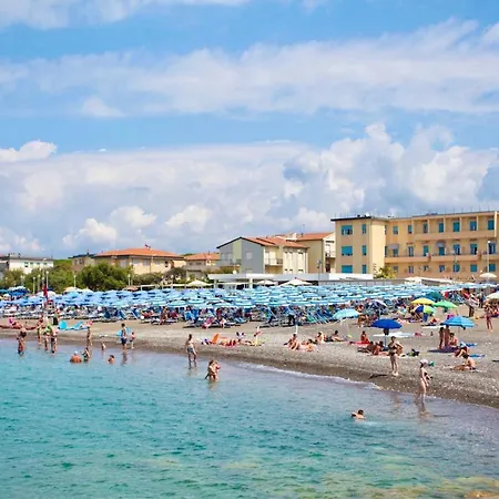 Isa-double In With Swimming Pool In Marina Di Cecina, Just 10 Meters From The Sea Hotel *